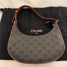 Excellent Condition! Authentic Purchased Celine South Cost Plaza In Oc Size: 10x 7x 4 Inches / Full Size / No Damage At All Come With Tag, Dusty Bag, Celine Shopping Bag Celine Shopping Bag, Ava Triomphe Bag, Celine Ava Bag, Celine Ava, Celine Purse, Celine Shoulder Bag, Celine Bags, Celine Bag, Calf Skin