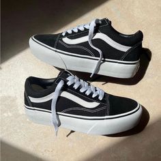 Vans Ward (Suede/Canvas) Black/White Vn0a38j9|Ju Us 11.0 Yt Uk 10.5 Eur 27.5 Cm 16.5 Size :11, 12, 12.5, 13, 13.5 Please Check Our Other Listings For An Even Wider Selection Of Style And Sizes Multi Colored Vans, Vans Comfy Cush, Vans Slip On Shoes, Vans Old School, 12 Questions, Vans Suede, Vans Toddler, Yellow Sneakers, Vans Kids