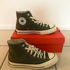 Brand New Khaki/ Olive Green-Ish Chuck 70’s. Classic And Comfortable. Was Amazed By The Color, Although, Received Wrong Size! Brown High Top Platform Converse 5 Star, Olive Platform Converse, Forest Green Converse High Tops, Platform Converse Dark Green, Olive Green Converse, Converse Chuck Taylor 70s, Chuck Taylor 70s, Converse Chuck 70s, Tenis Converse