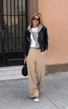 Mode Casual, Looks Street Style, Casual Chic Outfit, 가을 패션, Classic Outfits, Mode Vintage, Fashion Mode, Outfits Casuales, Look Fashion