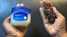 Remedy For White Hair, Vaseline For Hair, Big Natural Hair, Vaseline Uses, Cabello Afro Natural, Diy Essential Oil Recipes, How To Grow Natural Hair, Home Health Remedies, Diy Essential Oils