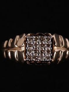 Bring Home This Finest 14 Carat Gold Ring With 0.29 Carat Diamonds, Perfect For Any Occasion.