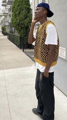 Style A Sweater Vest, How To Style A Sweater Vest, Tyler The Creator Outfits, Essentials Sweater, Vest Outfits Men, Sweater Vest Outfit, Streetwear Fall, Sweater Vest Mens, Sweater Vests