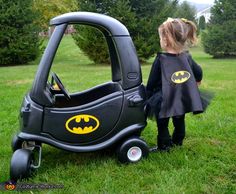 Batgirl and her Batmobile Baby Halloween Costume Idea Batman Car, The Bat Man, Behind Blue Eyes, Childs Play, Chur, Little Tikes, Batman Logo, Mia 3, Oil Blends