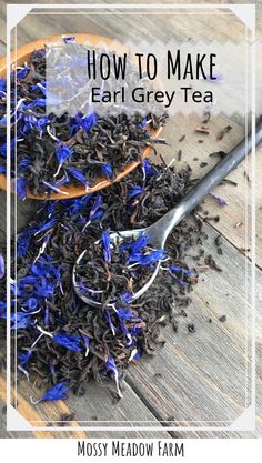 two wooden spoons filled with blue and black tea