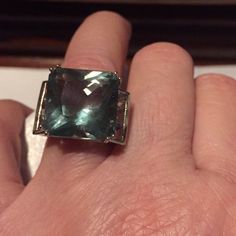 Checkerboard Large Cut Green Fluorite I’m Not Positive But Believe Surrounding Stones Are Quartz Ss Fluorite Ring, Green Fluorite, 6 Rings, Ring Color, Womens Jewelry Rings, Women Jewelry, Size 6, Stone, Ring