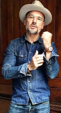 Denim Outfit Men, Navy Vest, Dapper Dan, Dapper Gentleman, Beard Styles For Men, Dapper Men, Americana Fashion, Sharp Dressed Man