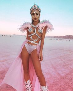 Estilo Burning Man, Electro Festival Outfit, Mode Coachella, Look Da Festival, Burning Man Style, Boho Festival Outfit, Festival Outfit Inspiration, Edm Festival Outfit, Rave Babe