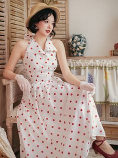 This price includes a dress, a big bow pin and a bowknot hairclip (not for sale).  This stunning piece features a captivating red polka dots print that exudes vintage charm. The dress is designed with a halter neck that gracefully ties into a big bow at the back, the backless design is complemented by an elasticated back and adjustable lace-up,   	 		 			Size 			S 			M 			L 			XL 			2XL 		 		 			Waist 			60-68 			66-74 			72-80 			78-86 			84-92 		 		 			Full Length 			112 			114 			116 			118 Polka Dots Fashion Vintage, 50's Dresses, Vintage Halter Dress, 1950s Dresses, Drama Class, 1950s Outfits, Polka Dots Fashion, Classic Skirts, Vintage 1950s Dresses