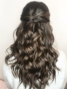 Bridal Hair Half Up, Cute Prom Hairstyles, Prom Hair Medium, Rambut Brunette, Fancy Hair, Guest Hair, Best Bridal Makeup