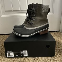 Black & Grey In Color, Waterproof, Super Comfy And Grip On The Soles Is Fantastic! Smoke Free Home! Sorel Slimpack, Sorel Womens, Sorel Shoes, Black Grey, Black Gray, Black And Grey, Women Shoes, Grey, Lace