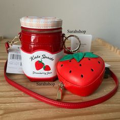 100% Authentic Brand New With Tags Kg650 Strawberry Dreams 3d Jam Crossbody Multi And Gold Hardware Comes With A Matching 3d Strawberry Coin Purse 3d Strawberry Coin Purse : 3.5” L X 3” H X 1.5” D 3d Jam Crossbody : 3.5" L X 5" H X 3" D Long Shoulder Strap Included Weird Bags, Crazy Purses, Strawberry Coin Purse, Strawberry Purse, 3d Strawberry, Funky Purses, Novelty Handbags, Unique Purses