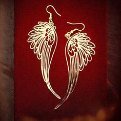 Fairy wings earrings. Angel wings earrings. Fairy wing jewelry. Delicate fairy wing jewelry. Delicate angel wing jewelry. So beautiful! Super delicate. These earrings are a fantastic gift for anyone who loves angels or loves fairies.  Take care of your jewelry and it will gleam for years. While every piece of jewelry looks beautiful, it can end up loosing its luster if not cared for properly. If you want your jewelry to look as good as new, then you need to take excellent care of your piece. Follow these easy steps to take care of your pieces. 1- Take off your jewelry before you perform any sports 2- Salt water is corrosive to different types of metals.  Do not wear swimming or bathing. No showers or baths. Todays water can have chemicals that can be harmful to your jewelry.  3- Do not sle Fairy Wings Earrings, Angel Wings Earrings, Wings Jewelry, Jewelry Looks, Angel Wings Jewelry, Wings Earrings, Wing Jewelry, Jewelry Delicate, Angel Earrings