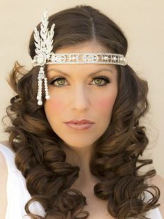 1920s Hair Long, Gatsby Hairstyles For Long Hair, Great Gatsby Makeup, Prom Hair And Makeup, Great Gatsby Hairstyles