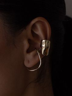 VINEA HANG | F A R I S Faris Jewelry, Multiple Earrings, Chemical Reaction, Dope Jewelry, Hanging Earrings, Water Activities, Jewelry Inspo, Ear Jewelry, Hook Earrings