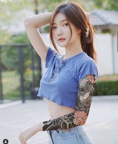 Japanese Leg Tattoo, Lantau Island, Culture Magazine, Tattoed Girls, Hong Kong Disneyland, Anime Guys Shirtless