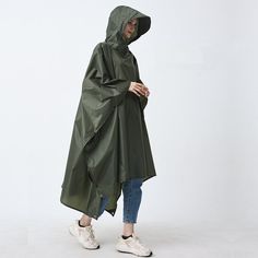 Stylish & Protected Stay dry, comfortable, and prepared for any adventure with our 3-in-1 Versatile Rain Poncho. Designed for both men and women, this multifunctional raincoat transforms into a camping mat or a cycling cover, making it the perfect companion for outdoor enthusiasts. Whether you’re hiking, camping, or biking, this rain poncho ensures you’re ready for whatever nature throws your way. Key Features Discover the exceptional features that make our versatile rain poncho an essential for Camping Mat, Rain Poncho, Picnic Mat, 3 In 1, Plein Air, Outdoor Gear, Army Green, Cycling, Comfort Fit