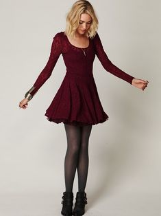 Grunge Dress, Pastel Outfit, People Dress, 가을 패션, Black Tights, Burgundy Color, Mode Inspiration, Look Chic, Outfits Casuales