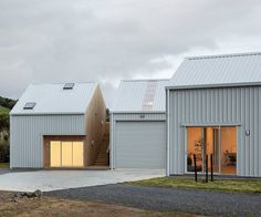 two garages are shown in front of each other