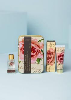 Beautifully balanced, this romantic blend of citrus zest, rosewood, mimosa, and mandarin notes are a mesmerizing match for our decadent handcreme and eau de parfum. Layer on the allure. Fragrance Kit, Chicago Gifts, Miscellaneous Gifts, Tokyo Milk, Garden Frame, Soap Labels, Watercolor Roses, Fragrance Set, Sweet Scents