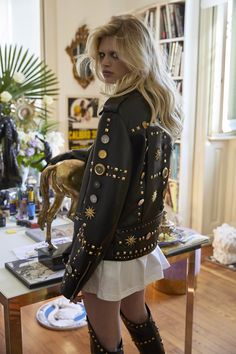 Fausto Puglisi Resort 2020 Fashion Show Collection: See the complete Fausto Puglisi Resort 2020 collection. Look 39 Fausto Puglisi, Look Rock, Resort 2020, Rocker Style, 2020 Fashion, Fashion Show Collection, Vogue Paris, Festival Outfits, Look Fashion