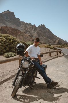 Bike poses Biker Gang Aesthetic Male, Biker Poses Photo Ideas, Vintage Motorcycle Photography, Men Motorcycle Photography, Motocycle Photoshoot, Vintage Motorcycle Aesthetic, Biker Pose, Moto Photoshoot