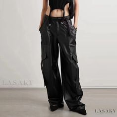 Lasaky - Modern and Versatile Wide-Leg Leather Trousers with a Stylish Twist Loose Leather Pants, Style Overalls, Solid Color Pants, Style Hip Hop, Leather Pant, Vintage Inspired Outfits, Autumn Fashion Casual, Leather Trousers, Faux Leather Pants