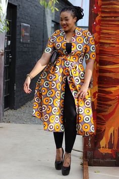 Bow Afrika Fashion, Kitenge Designs, Dresses By Pattern, Broken Hearted, Ghanaian Fashion, Afrikaanse Mode, Trouser Suit, African Inspired Fashion, African Print Dress