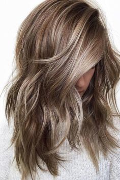 Brunette Ombre, Dark Blonde Hair Color, Dark Blonde Hair, Ombré Hair, Layered Haircut, Haircut And Color, Hair Colours, Hair Color And Cut, Fall Hair Color