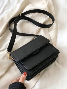 Minimalist Crossbody Bag, Cross Body Bags Women, Black Small Purse, Small Black Bag, Minimalist Purse, Small Black Purse, Classic Crossbody Bag, Square Shoulder Bag, Trendy Purses