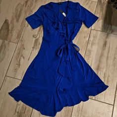 New With Tags Size Medium But Fits Like M/L Wrap Dress From The Limited In Beautiful Stretchy Drapey Jersey Knit. Very Flattering. Jersey Wrap Dress, The Limited, Knit Jersey, Wrap Dress, Colorful Dresses, Midi Dress, Size Medium, Womens Dresses, Tags