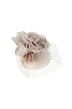 Mini Knot and Floral Putty Hat Suzannah London, Floral Cocktails, London Boutique, Silver Springs, Boutique Couture, Cocktail Hat, Formal Dresses Gowns, Millinery Hats, Fancy Hats