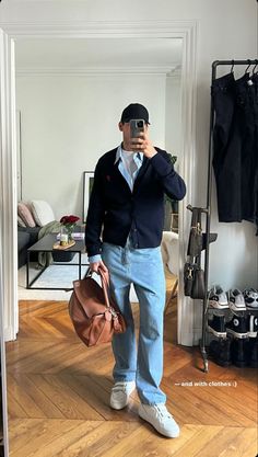 European Fashion Men Casual Street Style, European Fashion Men, Fits Inspiration, Jeans Colour, Academia Outfits, Puzzle Bag, Mens Trendy Outfits, Elegante Casual