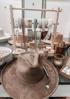 Join us on Thursday, May 16th from 5-7 p.m. for an evening of fun and creativity as you create your own custom felt hat. Our friends from Blonde Sister's Boutique will be in-store with their silks, ribbons, feathers, beads and branding tools to help you design and decorate. Ticket price includes: 1 new Brixton felt hat of your choice (retailing from $79-$129) + any branding/accessory additions! illieco boutique will also be providing a storewide discount for the evening, snacks, beverages! We will have one 2-hour time slot (5-7) with a limit of 10 people. We cannot wait to see you there! Send us a DM with any additional questions. Mobile Hat Boutique, Hat Pop Up Shop, Hat Bar Wedding, Custom Hat Bar Ideas, Hat Bar Set Up, Hat Bar Party, Hat Bar Display Ideas, Hat Display Ideas Craft Show, How To Start A Hat Bar