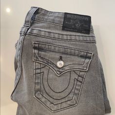 Sz 24 True Religious Jeans, No Tags But Never Worn, Perfect Condition Crystal Jeans, Swaggy Fits, Trashy Outfits, Outfit Inspo Casual, 2000s Fashion Outfits, Y2k Clothes, Y2k Jeans, Y2k Outfits, Simple Trendy Outfits