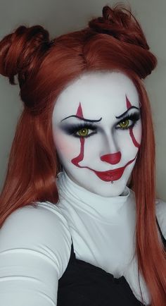 Pennywise Face Painting, Halloween Makeup Clown Scary, Penny Wise Face Paint, Pennywise Face Paint, Make Up Halloween Mujer, Makeup Halloween Ideas Creative, It Halloween Costumes