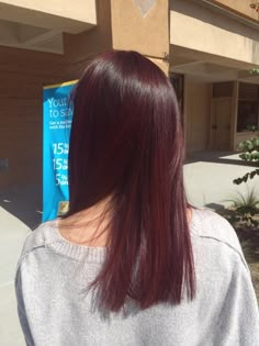 Pelo Color Vino, Brunette Hair Color Ideas, Brown Ombre Hair Color, Wine Hair, Brown Ombre Hair, Red Hair Inspo, Cherry Hair, Hair Color Burgundy, Dark Red Hair