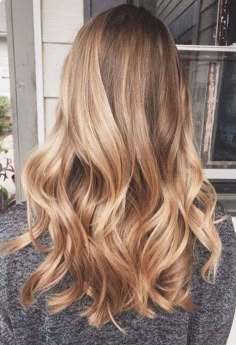 Medium Golden Blonde with Highlights - The Cuddl Ombre Hairstyles, Brunette Ombre, Balayage Blonde, Ombré Hair