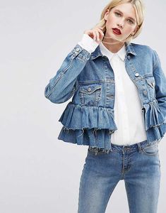 Detail Couture, Jeans Trend, Ruffle Outfit, Diy Jeans, Denim Outfits