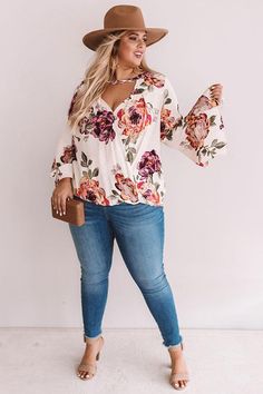 Plus Size Summer Outfits Dresses, Elegante Casual, Summer Dress Outfits, Curvy Girl Outfits, Plus Size Fashion For Women, Curvy Outfits, 80s Fashion, Casual Summer Outfits