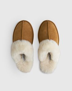 Australian Shearling Scuff Slippers Quince Slippers, Costco Slippers, Women’s Slippers, Custom Slippers, Slippers Collection, Best Slippers, Cozy Slippers, Shearling Slippers, Cashmere Gloves