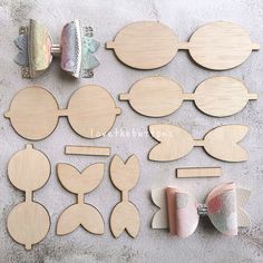 This is wooden template to make Happy Bows. There are 2 pattern of bows in this Happy Bows template set. Size for Happy Bows when it done :  1st bow 4.3' x 2.8' (11cm x 7.5cm) 2nd bow 5.2' x 2.35' (13.5cm x 6cm)  No commercial license needed to produce this bow pattern. Yes, you're free to make it as much as you want and sell your handmade widely.  I will be happy to receive a little donation too >> PayPal account lovethebuttons@yahoo.com Step by step to make the bows, please subscribe my YouTube channel @lovethebuttons What you CAN'T do with this pattern? 1. DO NOT RESELL the pattern templates. 2. DO NOT CLAIM as this pattern design by you. Fairy Arm Cuff, Bows Template, Diy Leather Bows, Foam Sheet Crafts, Bow Template, Crochet Hair Accessories, Handmade Hair Bows, Bow Pattern, Mini Bows