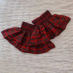 Double Layered Ruffle Skirt In Christmas Plaid Pattern!! Perfect For The Holidays!!! Size Small & Mediums!! If You Have More Questions Please Feel Free To Dm My Insta @Ameliaskloset Black White Red Plaid Skirt, Chrostmas Skirt, Red Tartan Rara Skirt, Red Plaid Layered Skirt, Plaid Holiday Skirt, Red Holiday Skirt, Christmas Red Skirt, Layered Ruffle Skirt, Silk Mini Skirt