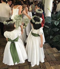 Wedding Dresses Green, Green Flower Girl Dresses, Filipiniana Wedding, Wedding Church Decor, Forest Theme Wedding, Green Wedding Dresses, Green Themed Wedding, Girl Guide, Dream Wedding Decorations