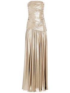 Retrofete Josie Bandeau Maxi Dress - Farfetch Gold Dress Aesthetic, Gold Dress Formal, Cute Dresses For Dances, Gold Formal Dress, White Gold Dress, Gold Maxi Dress, Strapless Long Dress, Bandeau Maxi Dress, Simply Dresses