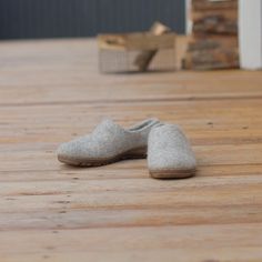 These beige felt wool shoes are made from 100% natural wool. Boiled wool clogs are felted using only water and natural olive oil soap. Rubber soles are are stitched and glued to the clogs by professional shoemaker.  Felted wool shoes are very warm, soles makes them suitable for outside wearing. 100% wool felt is breathable, provides natural insulation, keeps your feet warm and cozy.  Choose you size according to our sizing chart in picture 5. Subscribe to our Woolenclogs mailing list for a disco Wool Clogs, Wool Shoes, Clogs And Mules, Upcycled Leather, Olive Oil Soap, Felt Wool, Minimalist Shoes, Boiled Wool, Beautiful Boots