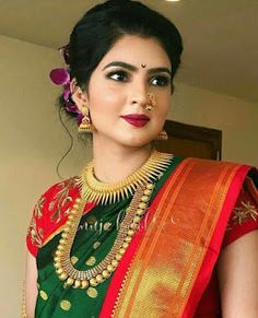 Maharashtrian Makeup, Lehenga Anarkali, Marathi Bride, Marathi Wedding, Nauvari Saree, Saree Jewellery, Indian Bridal Lehenga, Indian Bridal Dress