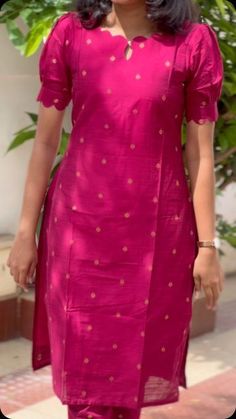 Tops Designs Kurti, Chudidar Back Neck Designs Latest Cotton, Chudidar Set Designs, Kurta Top Stitching Ideas, Chudidar Patterns For Women, New Dress Neck Designs, Kurta Designs For Stitching, Churidar Top Neck Designs, Dress Top Neck Designs