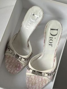 Dior Heels, Heels Aesthetic, Dr Shoes, Pretty Shoes Sneakers, Cute Shoes Heels, Stunning Shoes