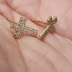 18k Yellow Gold Cross Stud Earrings With Natural Diamond Lightweight New Cross Stud Earrings, Cross Earrings Studs, Gold Cross, Gold Yellow, Natural Diamonds, New Color, Jewelry Earrings, Yellow Gold, Stud Earrings